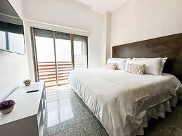 Infinito by Playa Moments
