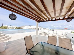Infinito by Playa Moments
