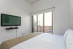Infinito by Playa Moments