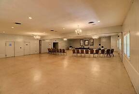 Lake Tiak O Khata Resort