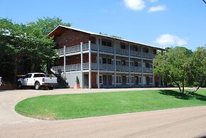 Lake Tiak O Khata Resort