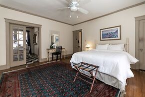 Memphis Belvedere Suites