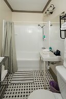 Memphis Belvedere Suites