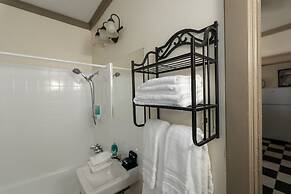 Memphis Belvedere Suites