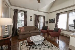 Memphis Belvedere Suites