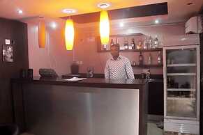 Silver Grandeur Hotel