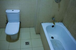 Dees Hotels, Apartments and Suites