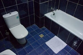 Dees Hotels, Apartments and Suites