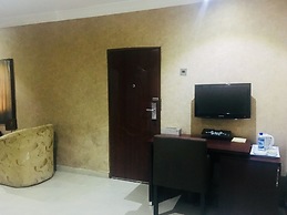Whitehouse Hotels & Conference Centre