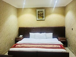 Whitehouse Hotels & Conference Centre