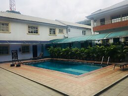 Whitehouse Hotels & Conference Centre