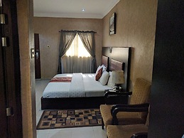 Whitehouse Hotels & Conference Centre