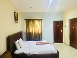 Whitehouse Hotels & Conference Centre