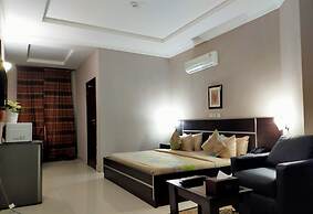 Sheer Luxury Apartments & Suites