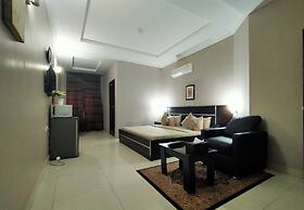 Sheer Luxury Apartments & Suites