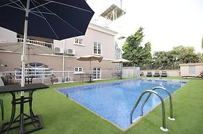 Sheer Luxury Apartments & Suites