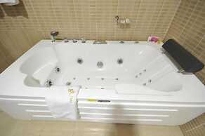 Sheer Luxury Apartments & Suites