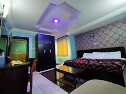 Orient Hotel & Plaza