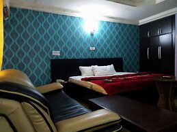 Orient Hotel & Plaza