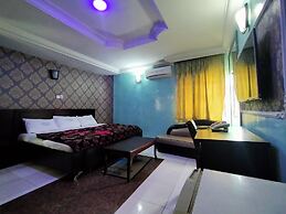 Orient Hotel & Plaza