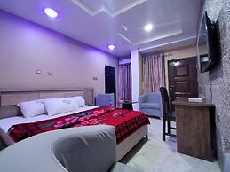 Orient Hotel & Plaza