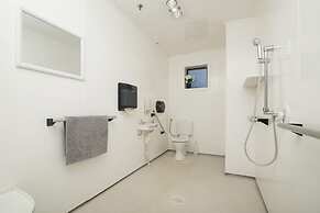 Piwaka Lodge and Backpackers