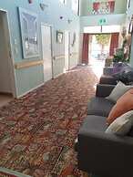 Piwaka Lodge and Backpackers