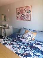 Piwaka Lodge and Backpackers