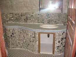 Lundaresort & Orchid