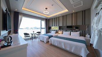 Hotel the One Yeosu