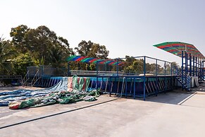 OYO 755 Rattana Resort