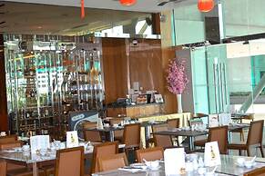 The Manor Luxury Suites & Apartments