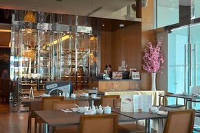 The Manor Luxury Suites & Apartments