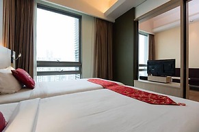 The Manor Luxury Suites & Apartments