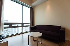 The Manor Luxury Suites & Apartments