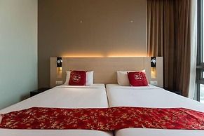 The Manor Luxury Suites & Apartments