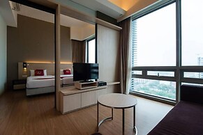 The Manor Luxury Suites & Apartments