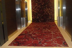 The Manor Luxury Suites & Apartments