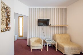 Hotel Garni Pod Skalkou