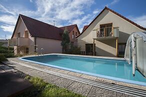 Hotel Garni Pod Skalkou