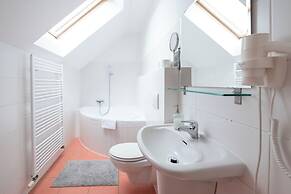 Hotel Garni Pod Skalkou