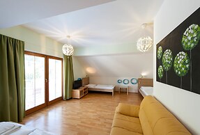 Hotel Garni Pod Skalkou