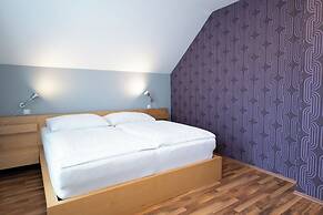 Hotel Garni Pod Skalkou