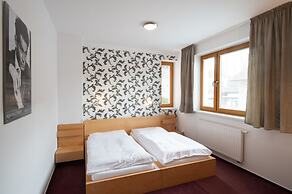 Hotel Garni Pod Skalkou