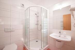 Hotel Garni Pod Skalkou