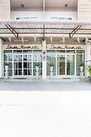 Double Ninth Friendly Boutique Hotel