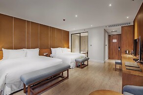 Avora Hotel