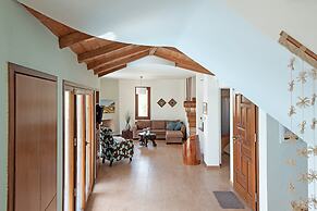 Poikilma Alonissos Villas