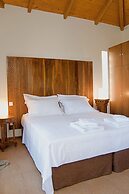 Poikilma Alonissos Villas