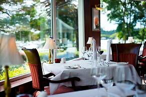 The Lodge at Harvey's Point